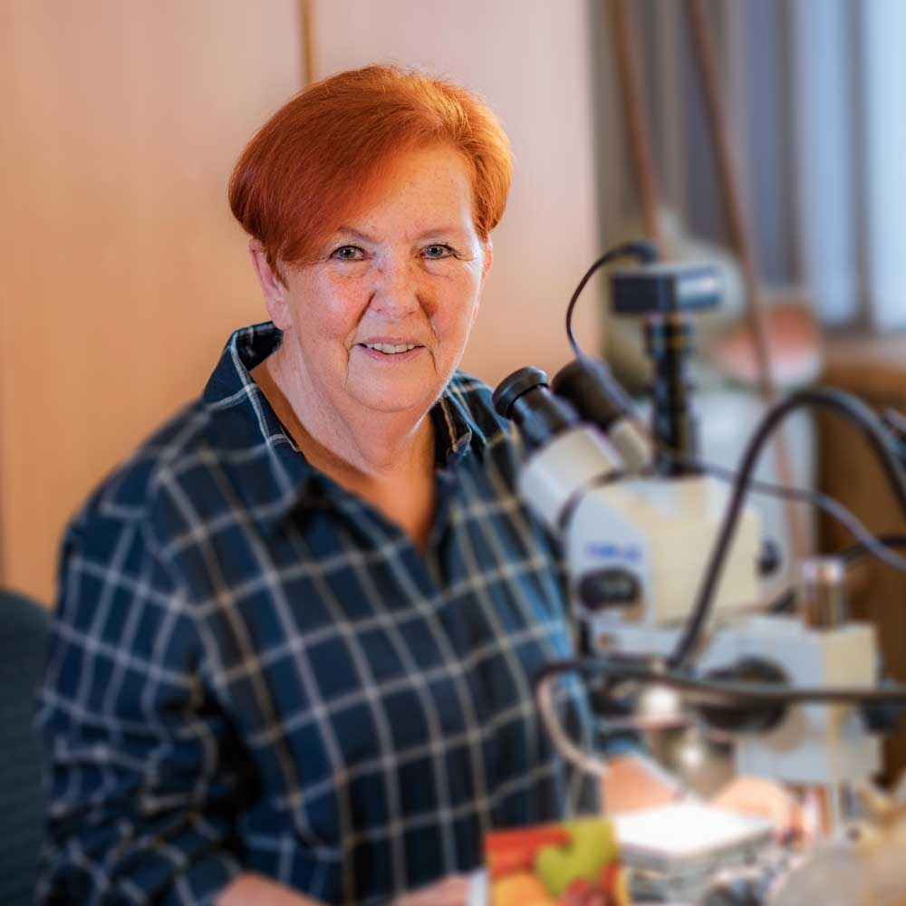 Frau Holl die Chefin von bestohygienica für Sie am Telefon